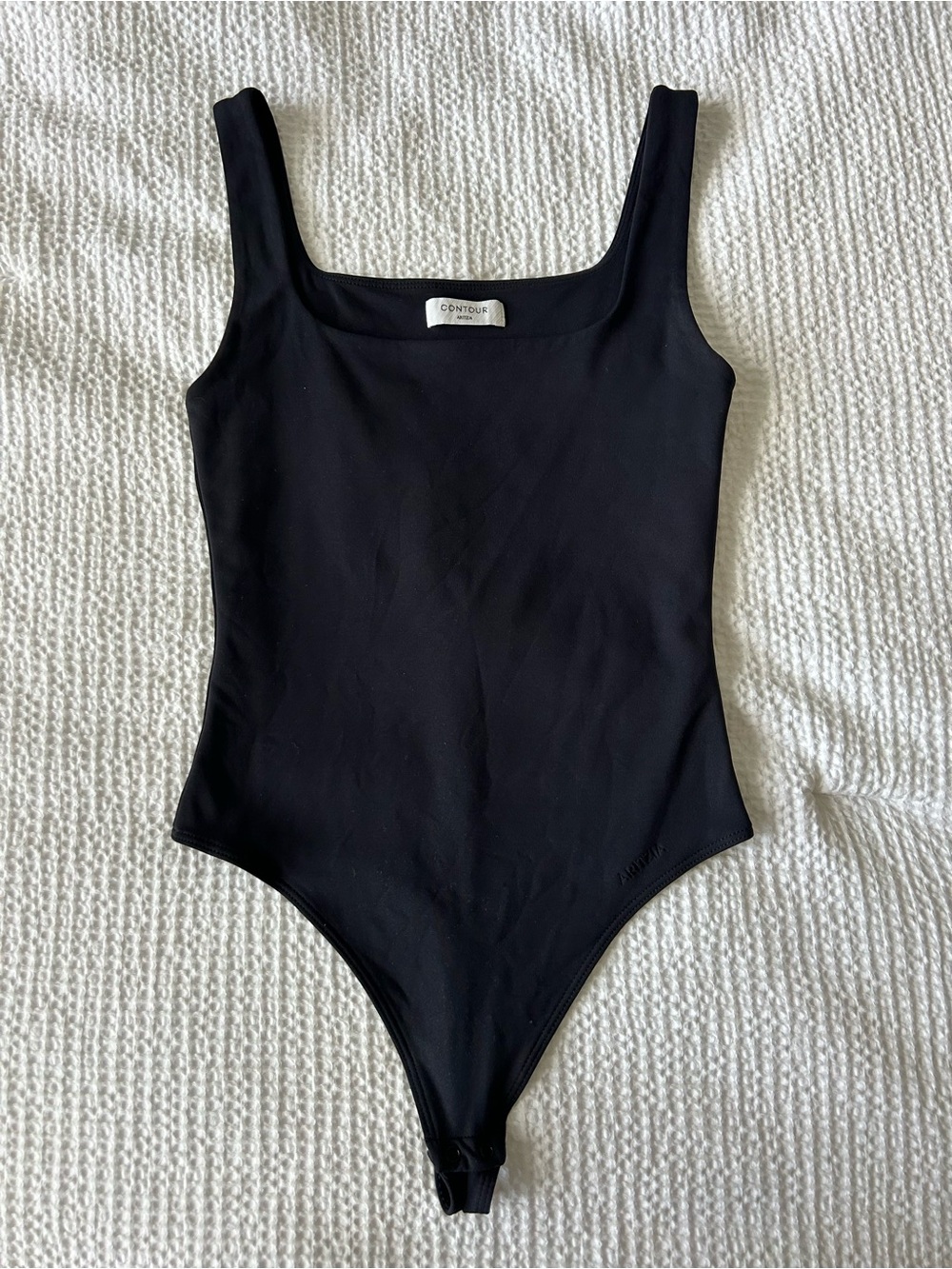 Aritzia Original Contour Pursue Squareneck Bodysuit